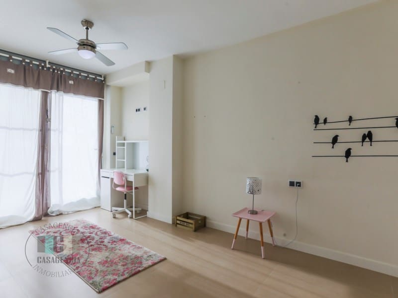 6 slaapkamer Halfvrijstaande villa te huur in Benicassim met zwembad - € 2.900 (Ref: 9565243)