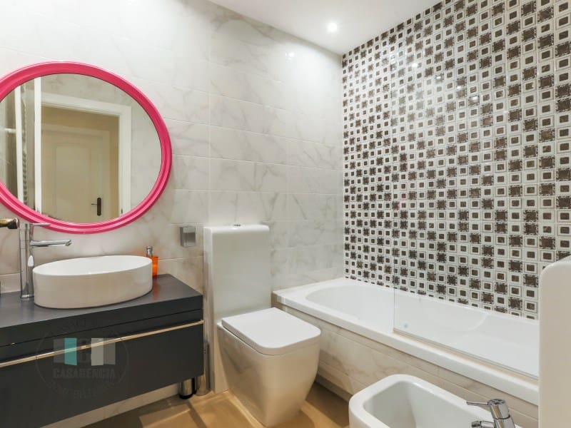 6 slaapkamer Halfvrijstaande villa te huur in Benicassim met zwembad - € 2.900 (Ref: 9565243)