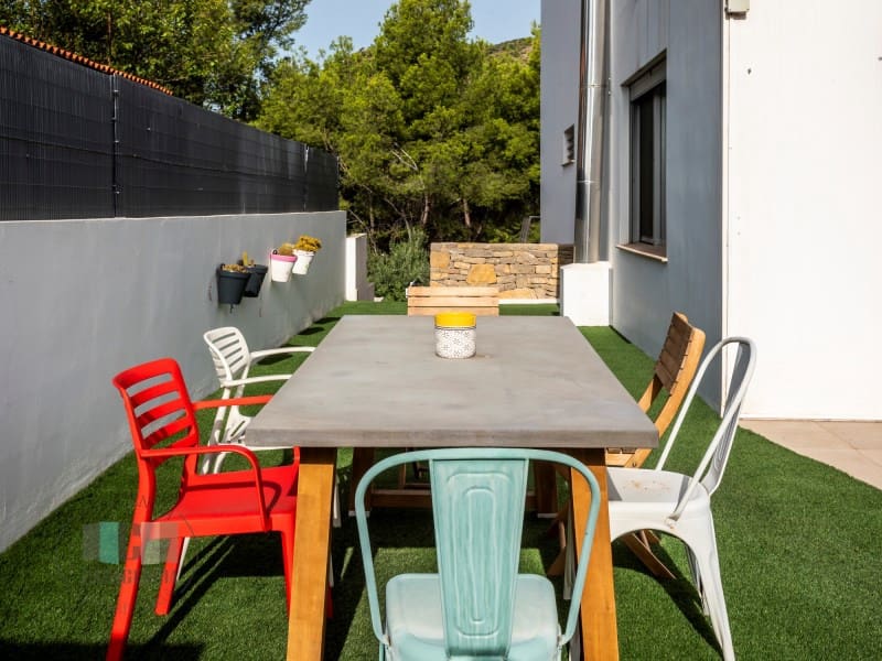 6 slaapkamer Halfvrijstaande villa te huur in Benicassim met zwembad - € 2.900 (Ref: 9565243)