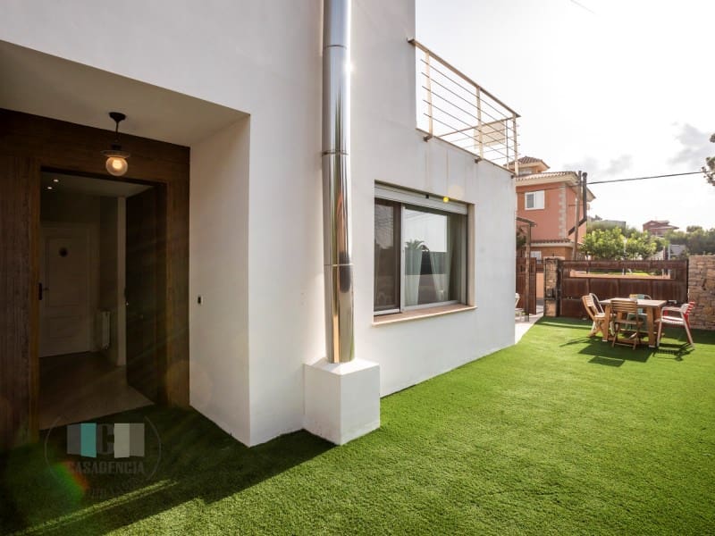 6 slaapkamer Halfvrijstaande villa te huur in Benicassim met zwembad - € 2.900 (Ref: 9565243)