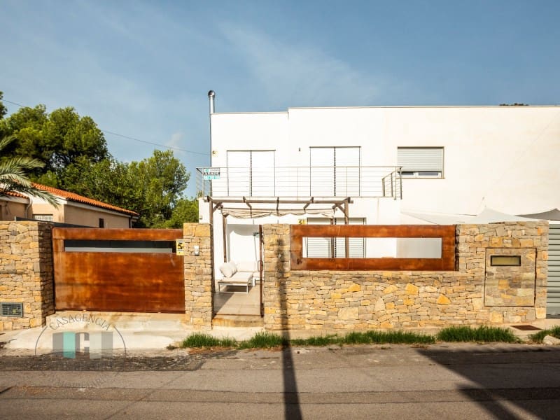 6 slaapkamer Halfvrijstaande villa te huur in Benicassim met zwembad - € 2.900 (Ref: 9565243)