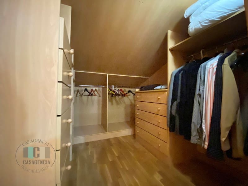 4 camera da letto Appartamento in vendita in Castello de la Plana con garage - 300.000 € (Rif: 9574863)
