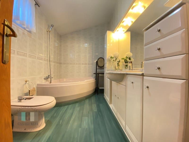 4 camera da letto Appartamento in vendita in Castello de la Plana con garage - 300.000 € (Rif: 9574863)