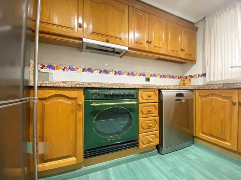 4 camera da letto Appartamento in vendita in Castello de la Plana con garage - 300.000 € (Rif: 9574863)