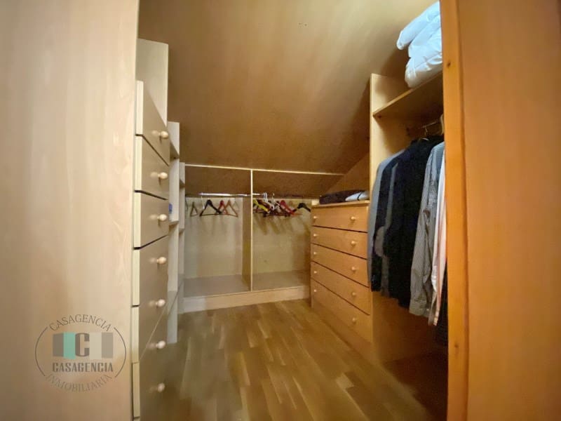 4 camera da letto Appartamento in vendita in Castello de la Plana con garage - 300.000 € (Rif: 9574863)