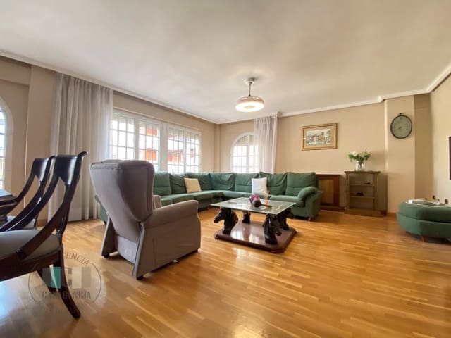 4 camera da letto Appartamento in vendita in Centro, Castelló de la Plana con garage - 300.000 € (Rif: 9574863)