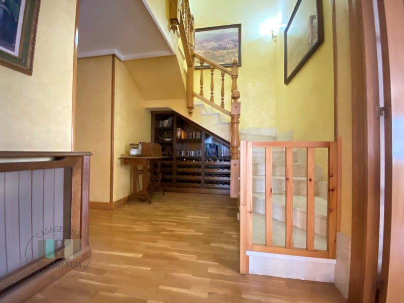 4 camera da letto Appartamento in vendita in Castello de la Plana con garage - 300.000 € (Rif: 9574863)