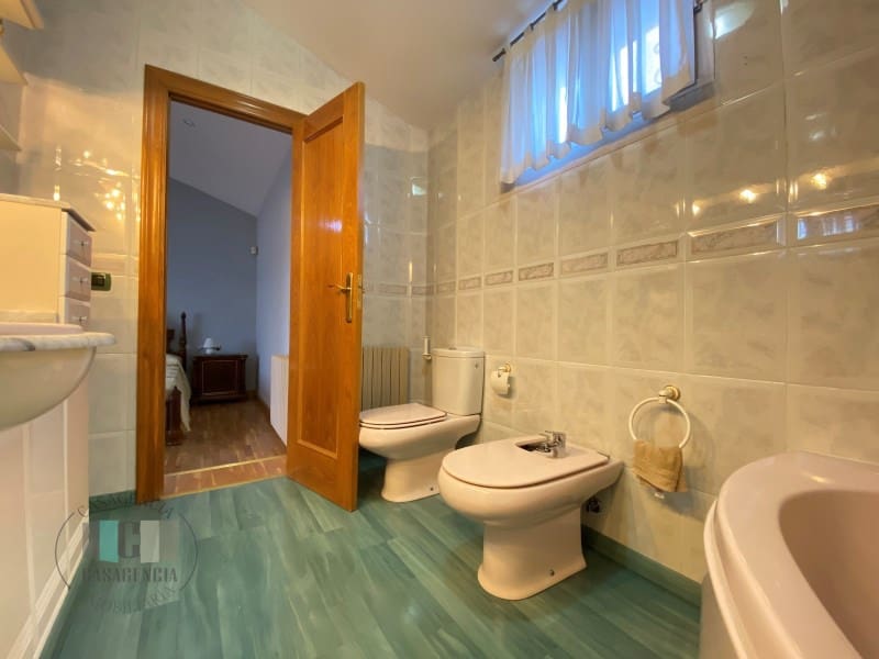 4 camera da letto Appartamento in vendita in Castello de la Plana con garage - 300.000 € (Rif: 9574863)