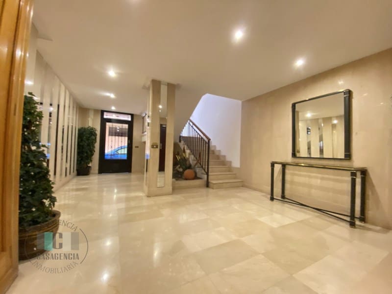 4 camera da letto Appartamento in vendita in Castello de la Plana con garage - 300.000 € (Rif: 9574863)