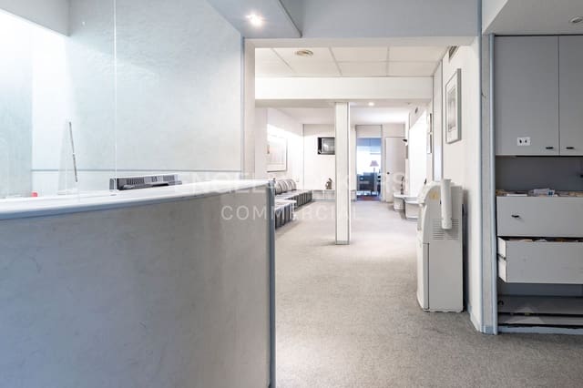 3 soveværelse Lejlighed til salg i Badalona med garage - € 370.000 (Ref: 9084436)