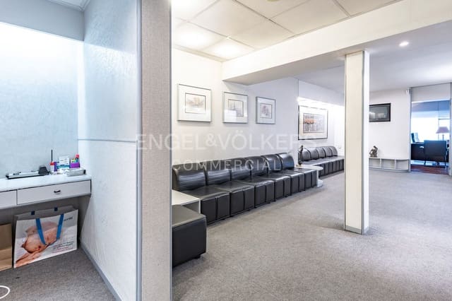 3 soveværelse Lejlighed til salg i Badalona med garage - € 370.000 (Ref: 9084436)