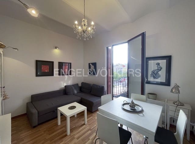 3 soveværelse Lejlighed til leje i La Sagrada Família, Barcelona by - € 1.650 (Ref: 9086626)