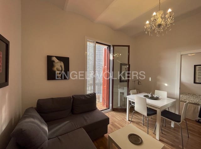 3 soveværelse Lejlighed til leje i La Sagrada Família, Barcelona by - € 1.650 (Ref: 9086626)