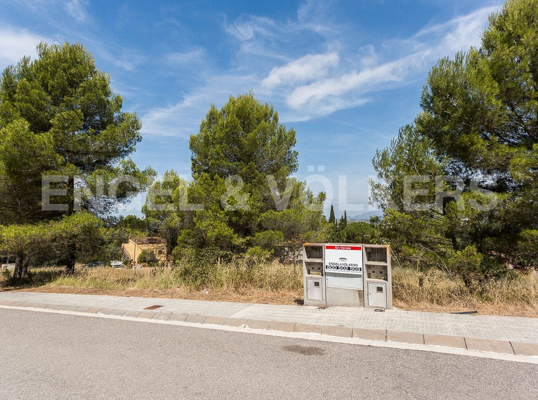 Building Plot for sale in Castellvi de Rosanes - € 122,000 (Ref: 9087458)