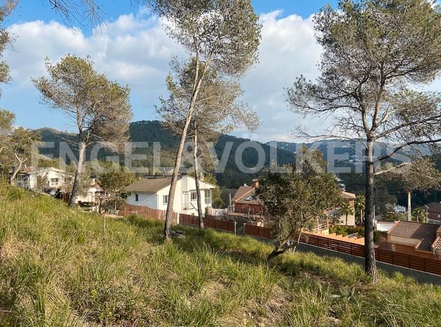 Building Plot for sale in Canyelles - € 385,000 (Ref: 9087489)