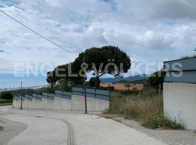 Building Plot for sale in Mataró - € 450,000 (Ref: 9087501)