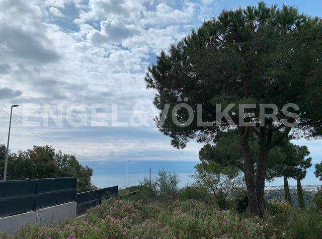 Building Plot for sale in Mataró - € 450,000 (Ref: 9087501)