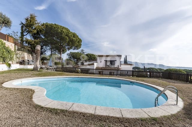 7 soveværelse Villa til salg i Argentona med swimmingpool - € 950.000 (Ref: 9087674)