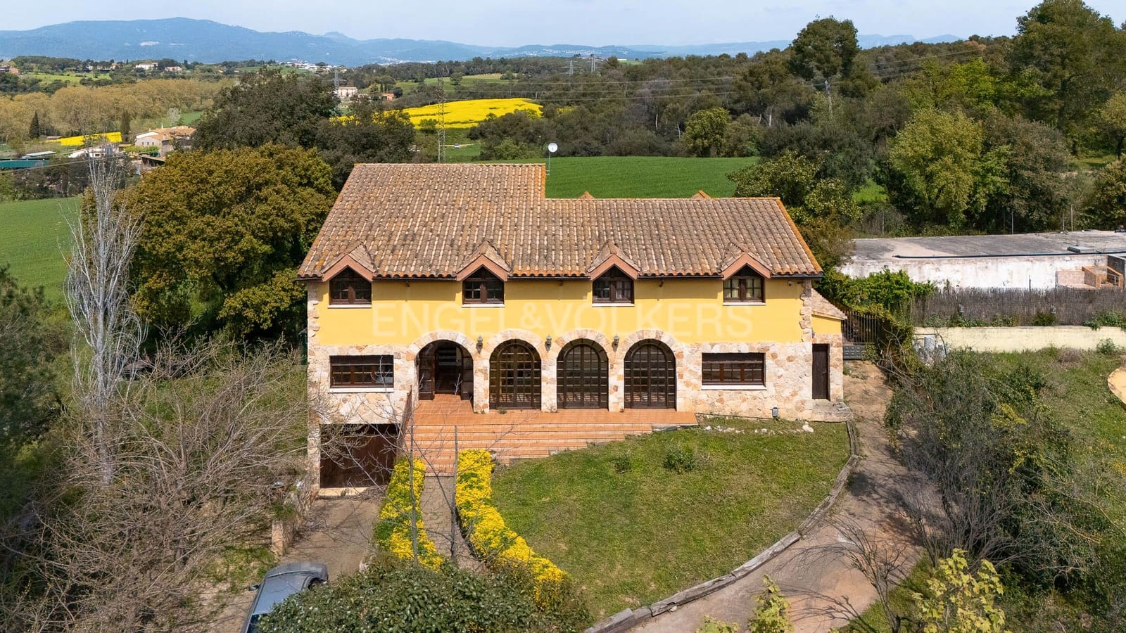 10 bedroom Finca/Country House for sale in Palau de Plegamans with garage - € 1,095,000 (Ref: 9087685)