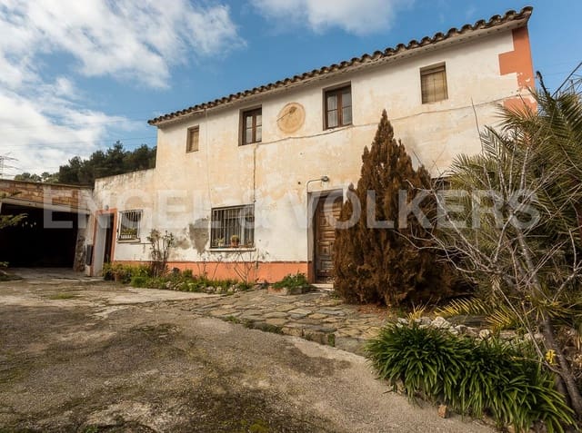 4 soverom Finca/Herregård til salgs i Sant Climent de Llobregat med garasje - € 550 000 (Ref: 9087687)