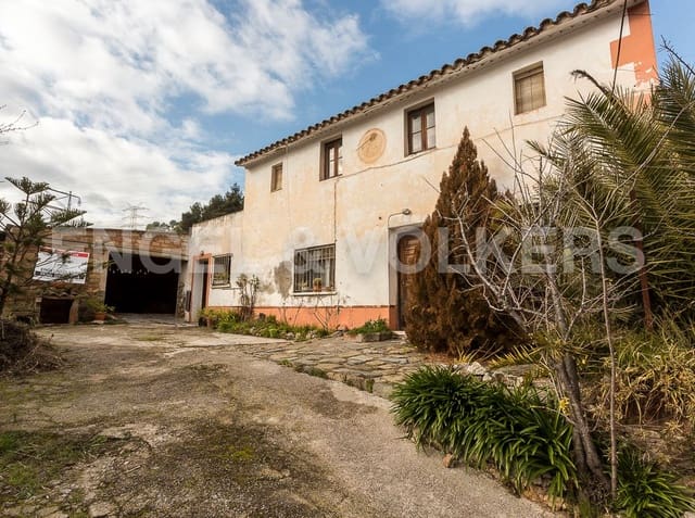 4 soverom Finca/Herregård til salgs i Sant Climent de Llobregat med garasje - € 550 000 (Ref: 9087687)