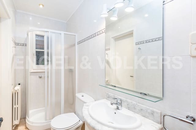 Finca/Casa Rural de 8 habitaciones en Riner en venta con piscina garaje - 695.000 € (Ref: 9087703)