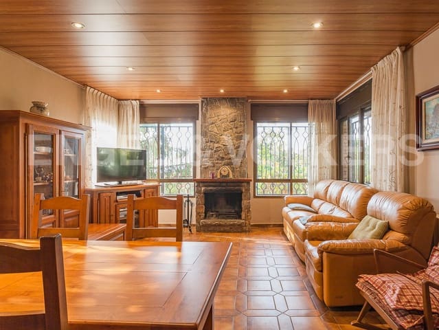 5 soverom Finca/Herregård til salgs i L'Ametlla del Vallès med svømmebasseng garasje - € 470 000 (Ref: 9087710)