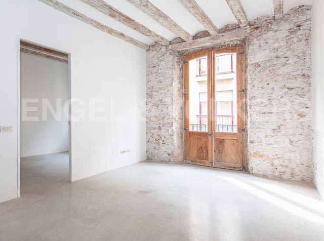 2 makuuhuone Huoneisto myytävänä paikassa El Raval, Barcelona kaupunki - 375 000 € (Ref: 9087796)