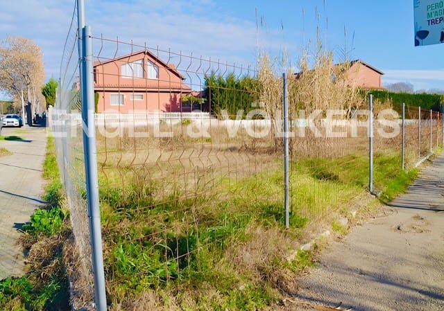 Byggetomt til salgs i Mira-Sol, Sant Cugat del Vallès - € 750 000 (Ref: 9087945)