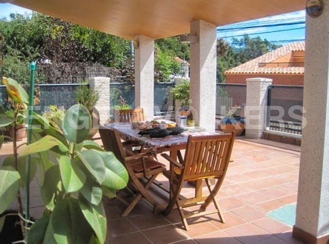 2 camera da letto Villa in vendita in Les Planes con piscina garage - 485.000 € (Rif: 9088052)