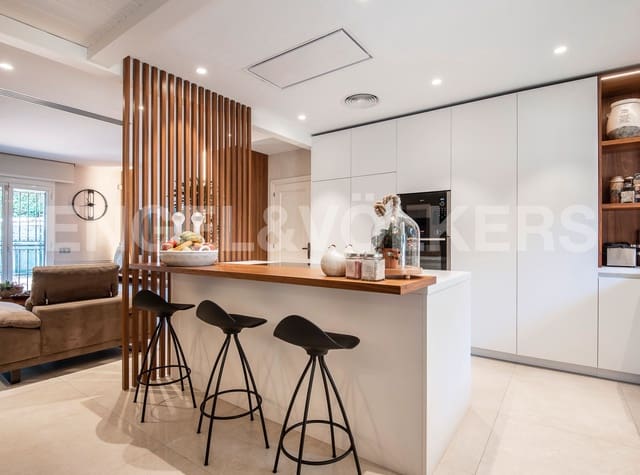 7 Zimmer Villa zu verkaufen in La Roca del Vallès mit Pool Garage - 1.200.000 € (Ref: 9088063)