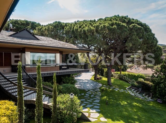 7 Zimmer Villa zu verkaufen in La Roca del Vallès mit Pool Garage - 1.200.000 € (Ref: 9088063)