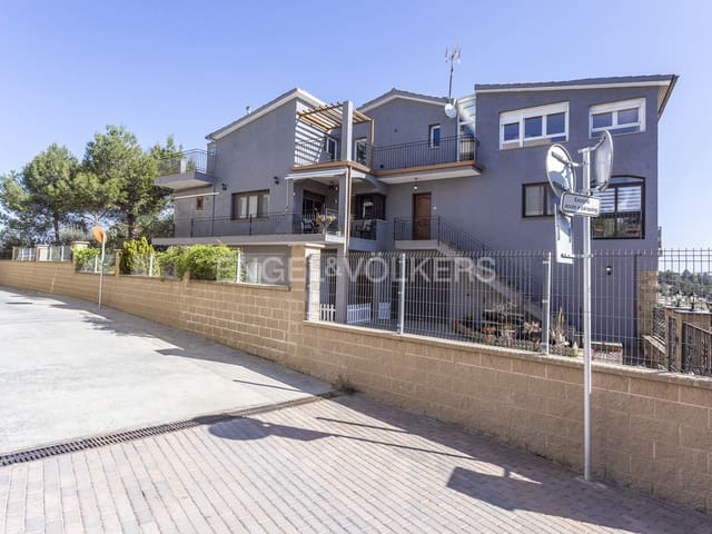 8 soverom Villa til salgs i Castellgalí med garasje - € 420 000 (Ref: 9088186)