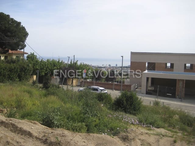 Building Plot for sale in Mataró - € 385,000 (Ref: 9088187)