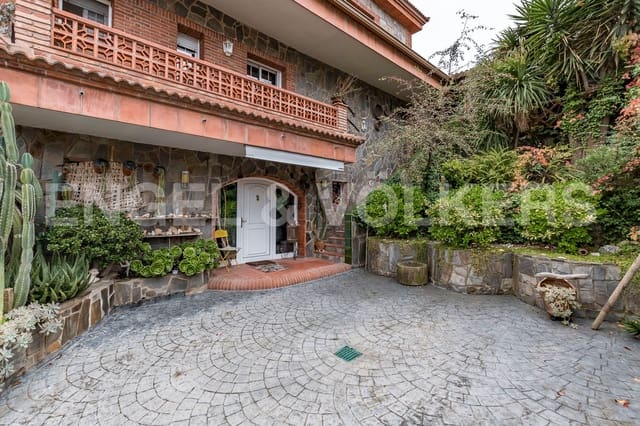 4 soveværelse Villa til salg i Rubí med garage - € 499.000 (Ref: 9088191)
