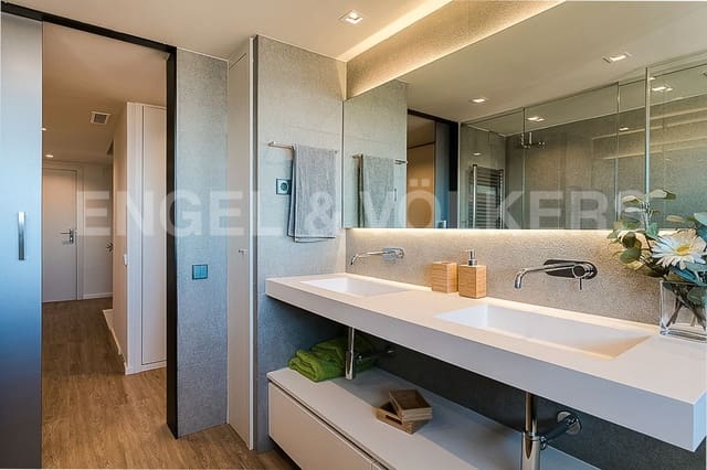 3 soveværelse Penthouse til leje i Diagonal Mar i El Front Marítim del Poblenou, Barcelona by med swimmingpool garage - € 5.700 (Ref: 9090007)