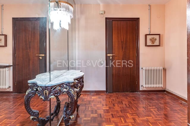 4 soveværelse Lejlighed til salg i Badalona - € 570.000 (Ref: 9090043)