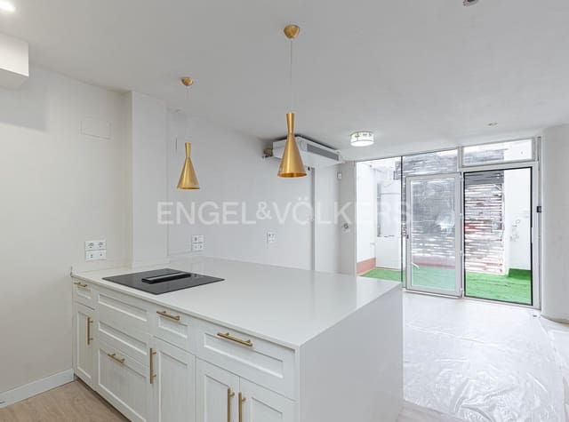 4 soveværelse Byhus til salg i L'Hospitalet de Llobregat - € 349.000 (Ref: 9090084)