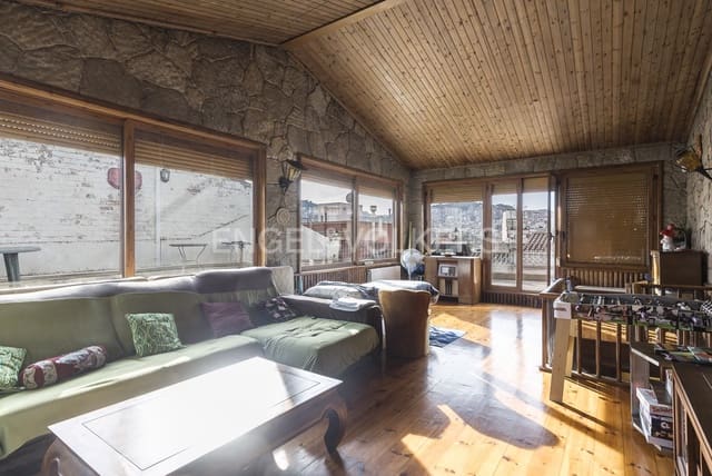 7 soveværelse Byhus til salg i Horta, Barcelona by - € 799.000 (Ref: 9090093)