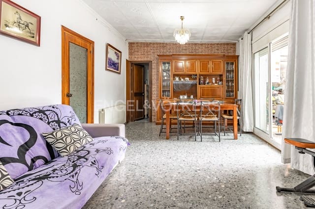 7 soveværelse Byhus til salg i Cerdanyola del Vallès med garage - € 495.000 (Ref: 9090135)