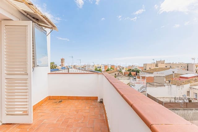 6 Zimmer Haus zu verkaufen in Viladecans mit Garage - 525.000 € (Ref: 9090137)
