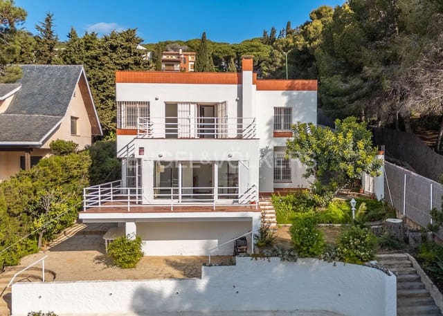 4 soveværelse Villa til salg i Vilassar de Dalt med swimmingpool garage - € 660.000 (Ref: 9090164)