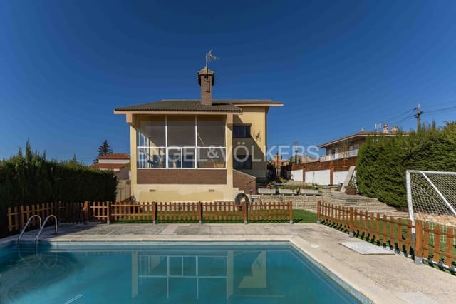 5 soverom Villa til salgs i El Catllar med svømmebasseng garasje - € 410 000 (Ref: 9090170)