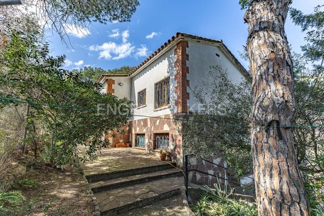 4 soverom Finca/Herregård til salgs i Caldes de Montbui med garasje - € 495 000 (Ref: 9090211)
