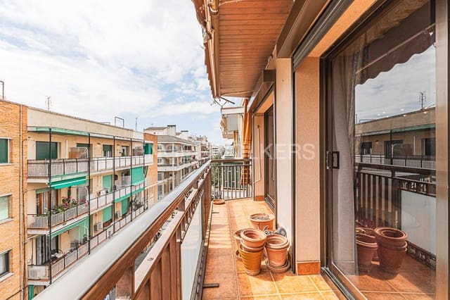 4 soveværelse Lejlighed til salg i Vilanova i la Geltrú - € 345.000 (Ref: 9090242)