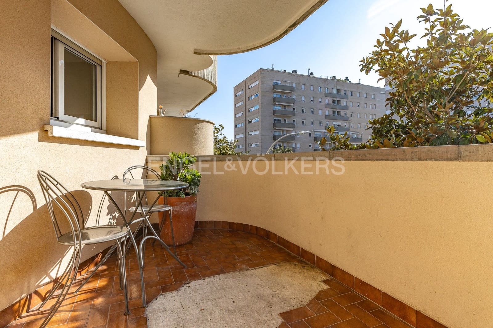 4 soveværelse Lejlighed til salg i Terrassa med garage - € 345.000 (Ref: 9090274)