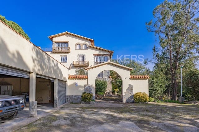 11 soverom Finca/Herregård til salgs i Montornès del Vallès med svømmebasseng garasje - € 980 000 (Ref: 9090356)