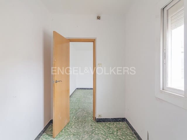 10 sypialnia Finka/Dom wiejski na sprzedaż w El Carmel, Miasto Barcelona - 596 000 € (Ref: 9090373)