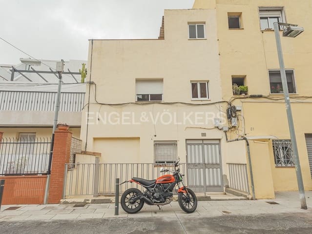 10 sypialnia Finka/Dom wiejski na sprzedaż w El Carmel, Miasto Barcelona - 596 000 € (Ref: 9090373)