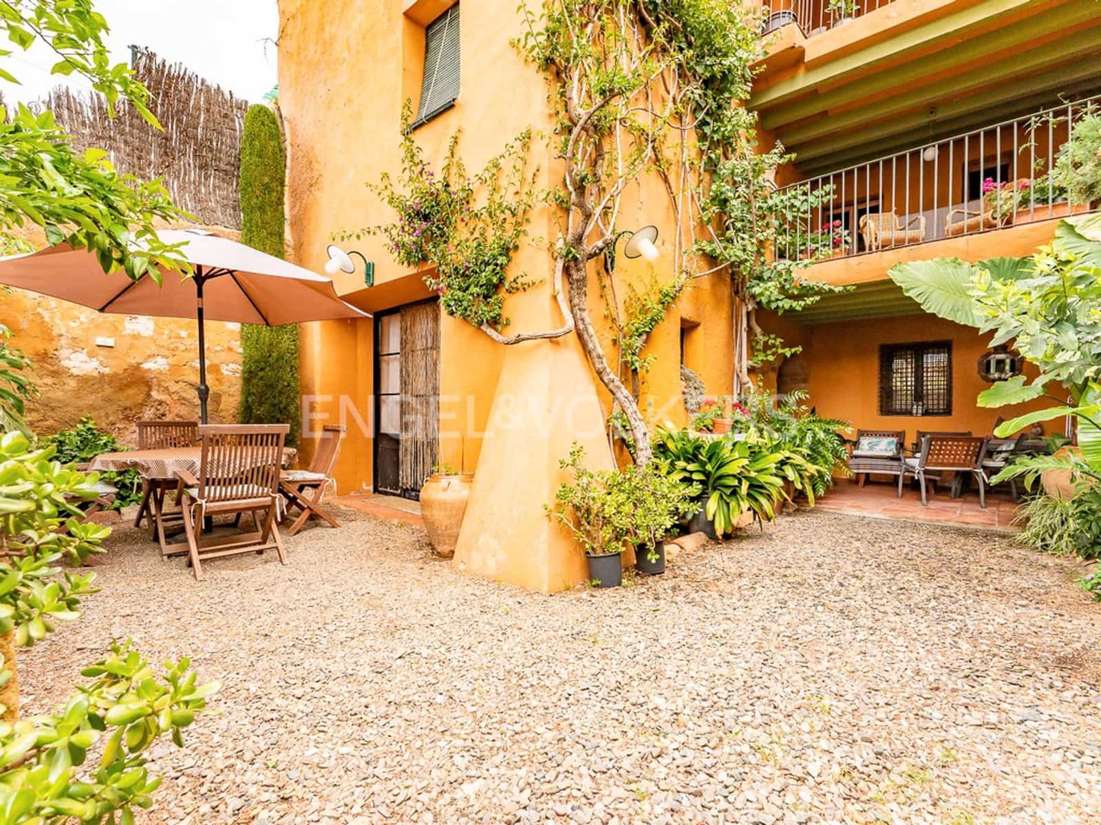 6 bedroom Townhouse for sale in Altafulla - € 850,000 (Ref: 9090403)